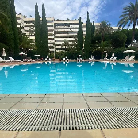 Don Gonzalo L * מארבלה