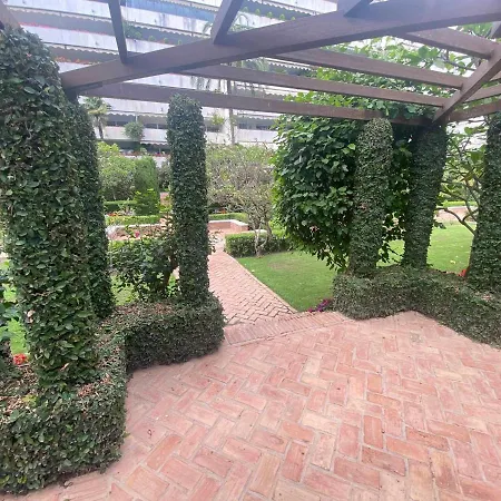 Don Gonzalo L * Marbella